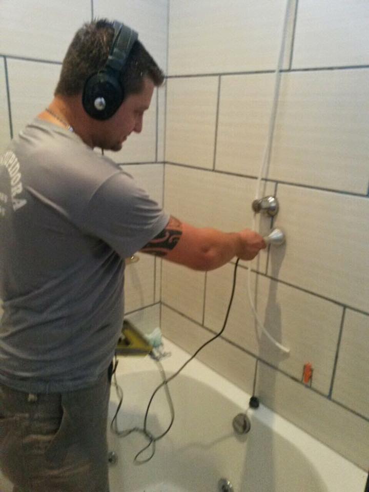 Desentupidora Curitiba 24 horas DesentupidoraAbsoluta.com.br